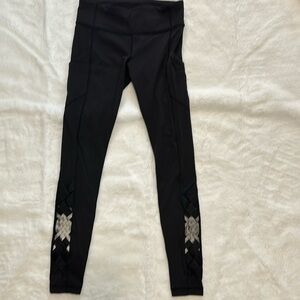 Lululemon Legging With reflective detail. LIKE NEW